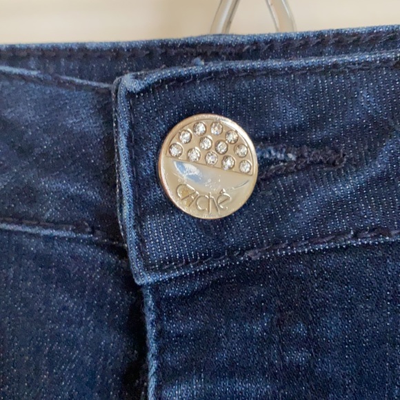 Cache jeans - Picture 2 of 5